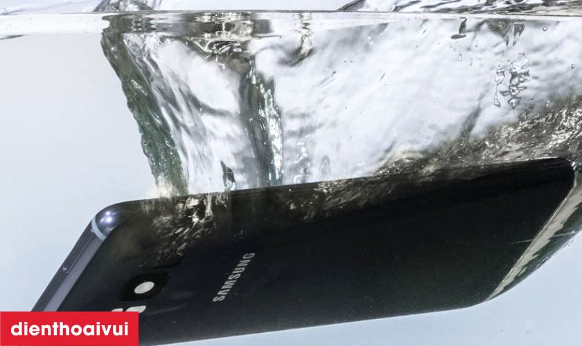 Nguy&ecirc;n nh&acirc;n camera trước của Samsung Galaxy M34 bị lỗi