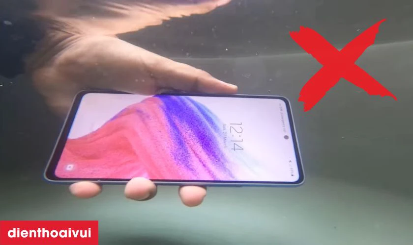 Nguyên nhân camera trước của Samsung Galaxy M53 bị lỗi