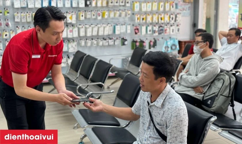 Quy trình thay camera trước Xiaomi Redmi Note 10 Pro minh bạch lấy liền tại Điện Thoại Vui