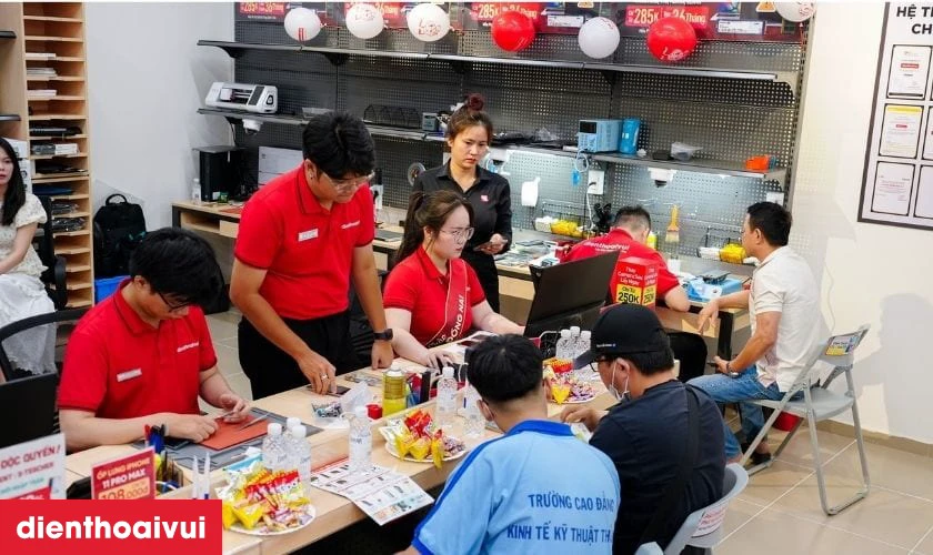 Địa chỉ thay camera trước Xiaomi Redmi Note 12 ở đ&acirc;u ch&iacute;nh h&atilde;ng?