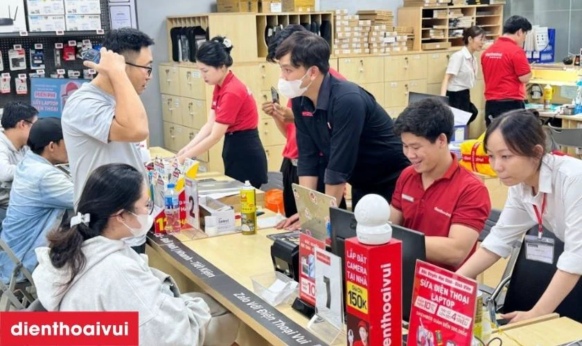 Ni&ecirc;m phong &ndash; k&yacute; t&ecirc;n linh kiện, kh&aacute;ch h&agrave;ng theo d&otilde;i trực tiếp nếu cần