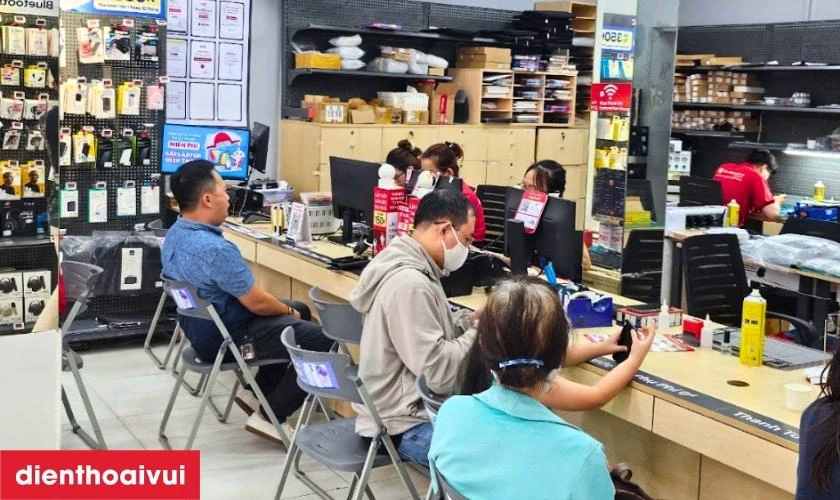 L&yacute; do n&ecirc;n chọn Điện Thoại Vui để thay c&aacute;p nguồn iPad Air 5 10.9