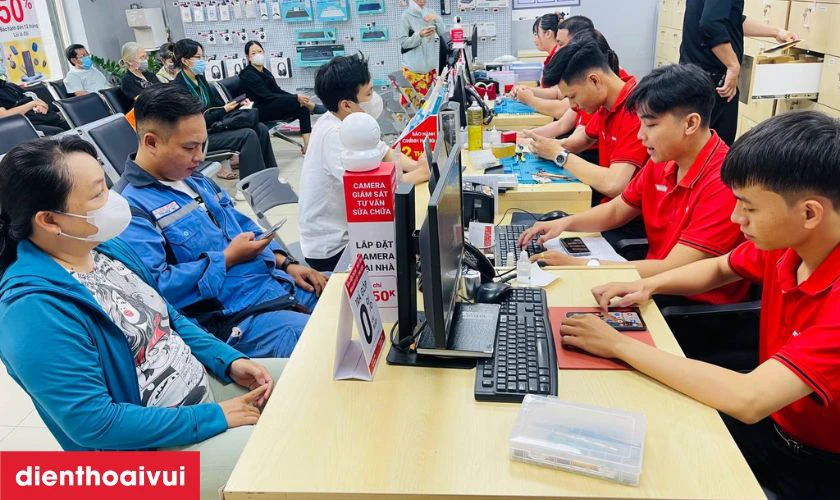 Quy tr&igrave;nh thay c&aacute;p nguồn iPad Air 5 tại Điện Thoại Vui