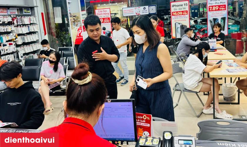 Thay c&aacute;p nguồn iPad Air 5 tại Điện Thoại Vui