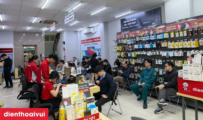 Chọn Điện Thoại Vui để thay c&aacute;p nguồn iPad Pro 10.5