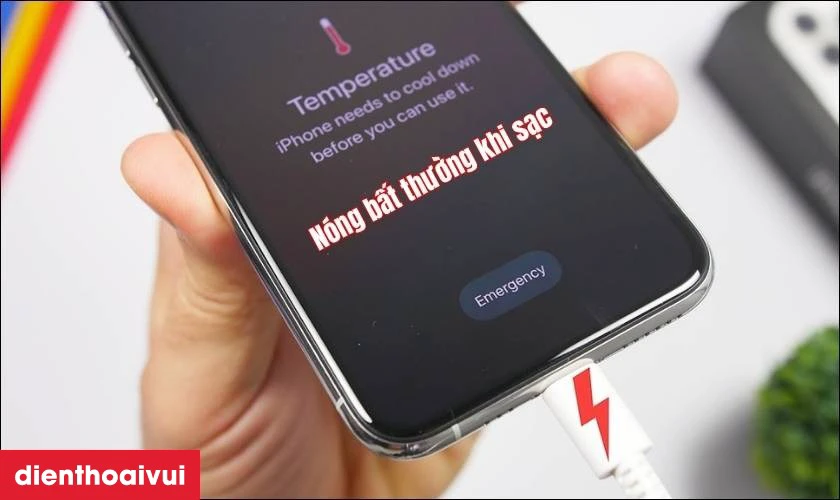 Dấu hiệu iPhone 11 Pro Max bị hỏng cáp nguồn