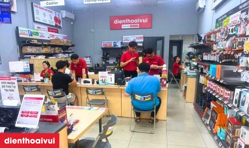 Quy tr&igrave;nh thay c&aacute;p nguồn Oppo F1 lấy liền tại Điện Thoại Vui