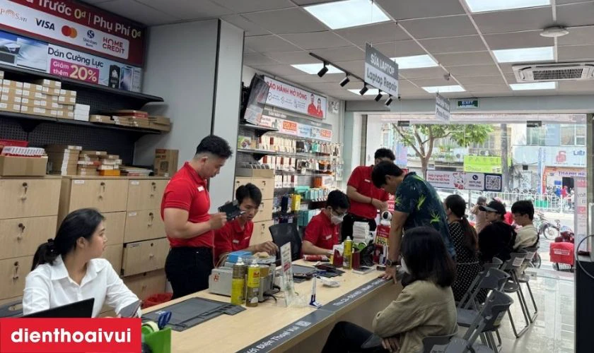 Điện Thoại Vui mang đến dịch vụ sửa chữa nhanh chóng