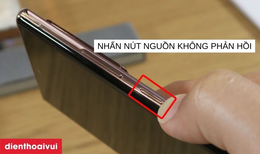 Khi n&agrave;o bạn cần thay c&aacute;p nguồn Samsung Galaxy S10 5G?