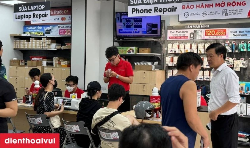 Hệ thống với cả chục chi nhánh phủ rộng khắp tại TP.HCM và Hà Nội