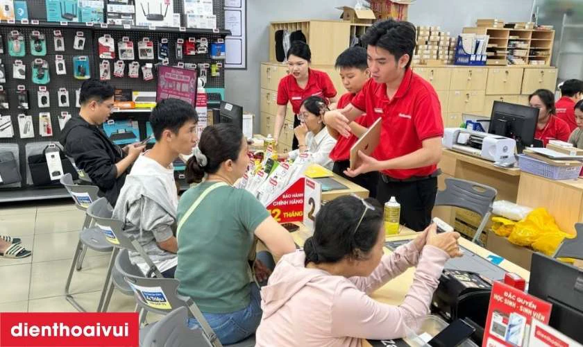 Quy trình thay cáp nguồn Samsung Tab S7 Lite chuyên nghiệp tại Điện Thoại Vui