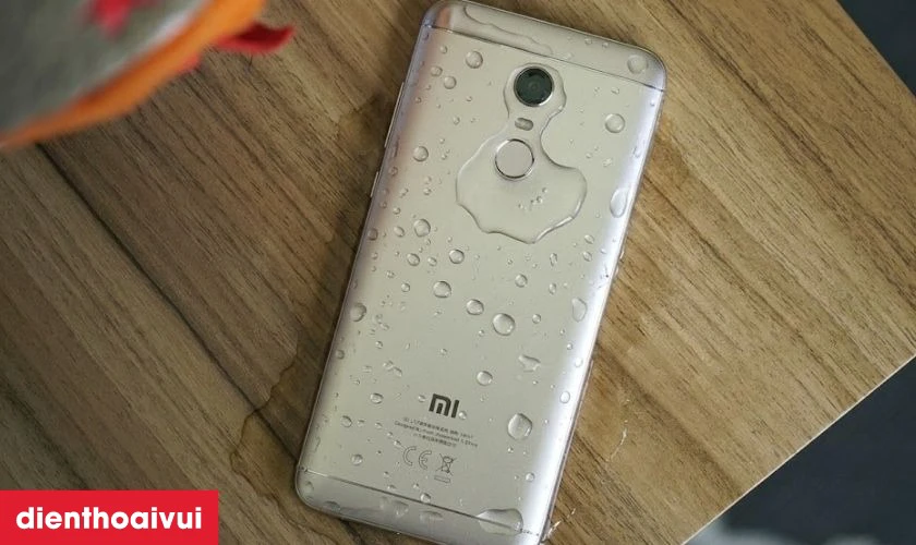 Nguyên nhân cáp nguồn của điện thoại Xiaomi Redmi 5 Plus bị hư hỏng