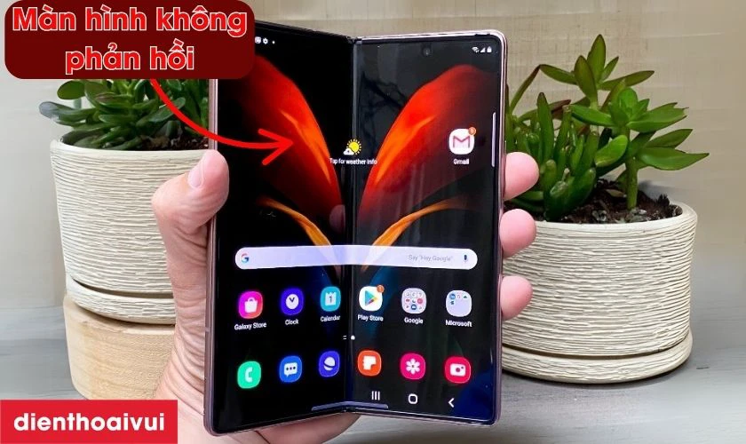 Thay cáp nối main khi màn hình không phản hồi