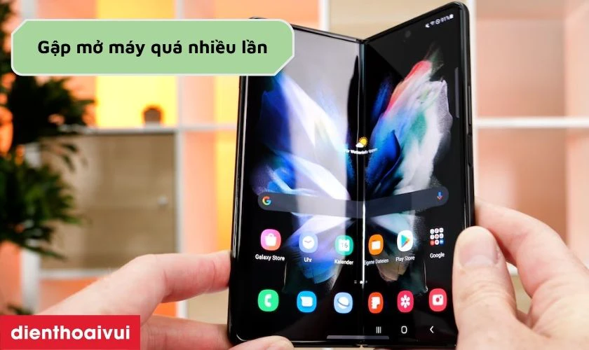 Nguyên nhân cáp nối main Samsung Galaxy Z Fold 3 bị hư hỏng
