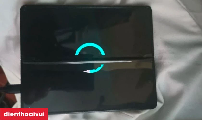 Khi nào bạn cần thay cáp nối main Samsung Galaxy Z Fold 3 chính hãng Safety?