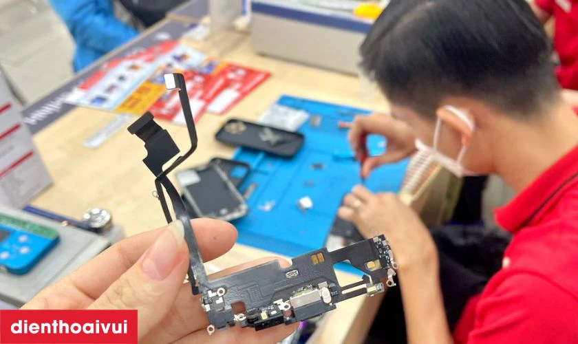 Cửa hàng thay chân sạc iPhone 6S Plus chính hãng GENA ở đâu uy tín, lấy liền tại TPHCM và Hà Nội