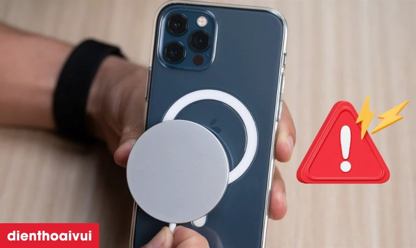 Khi nào cần thay cáp sạc không dây NFC iPhone 12 Pro Max?