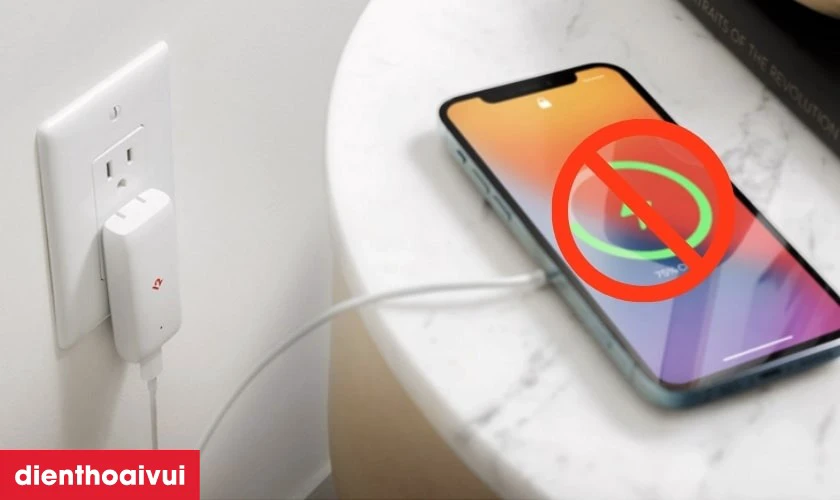 Khi nào cần thay cáp sạc không dây NFC iPhone 14 Pro Max