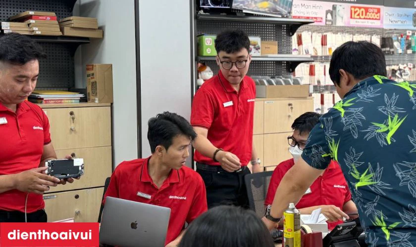 Bàn giao thiết bị và hướng dẫn sử dụng sau khi thay