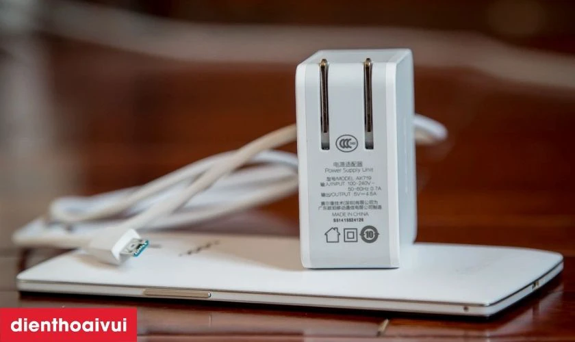 Nguyên nhân khiến cáp sạc Oppo bị hỏng