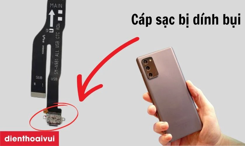 Cáp sạc dính nước, bụi bẩn