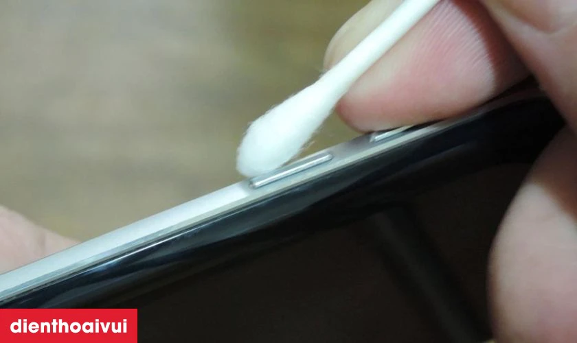 C&aacute;ch bảo quản n&uacute;t volume iPhone ch&iacute;nh h&atilde;ng GENA sau khi thay