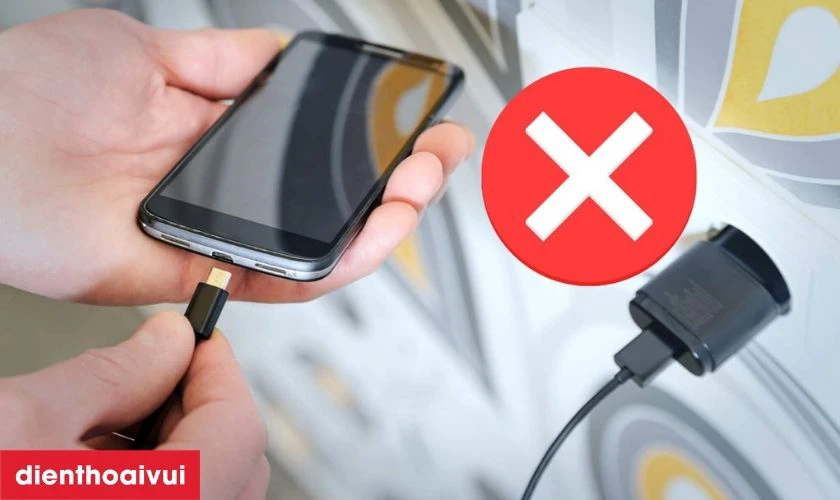 Nguy&ecirc;n nh&acirc;n khiến c&aacute;p sạc điện thoại Vivo bị hỏng