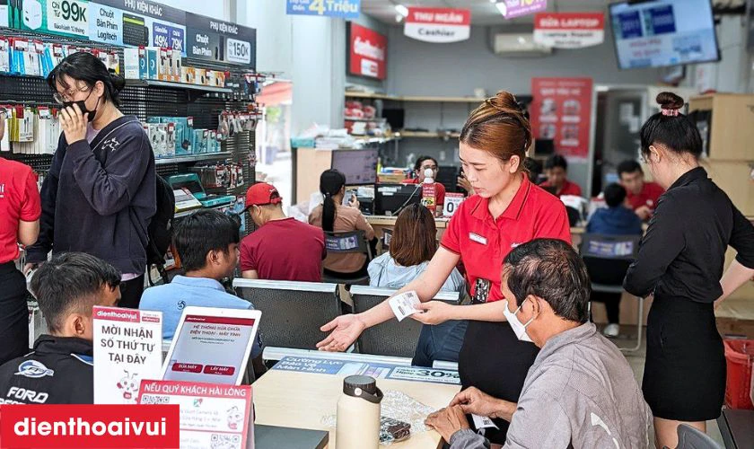 Thay chân sạc iPad Mini 5 uy tín, lấy liền tại Điện Thoại Vui