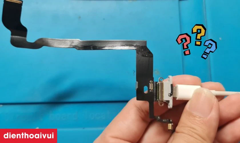 Có nên thay chân sạc iPhone 6 Plus chính hãng GENA không?