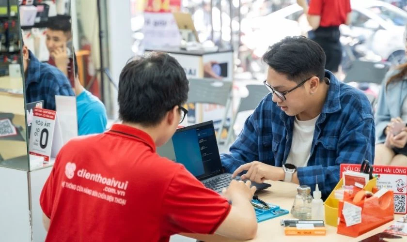 Kiểm tra và thay chân sạc Asus tại Điện Thoại Vui