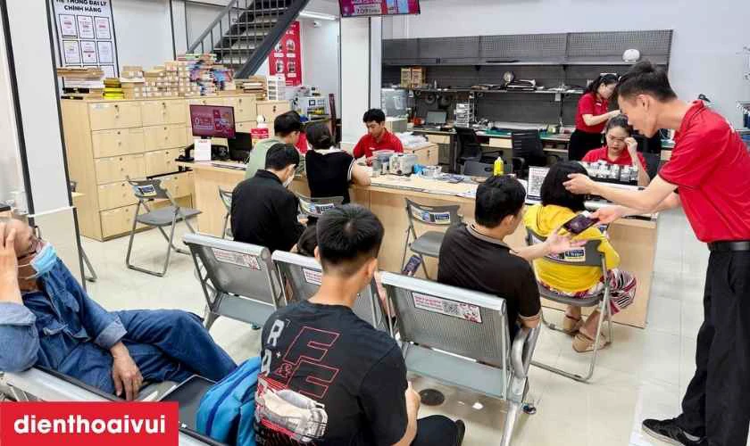 Địa chỉ thay ch&acirc;n sạc Oppo A18 ở đ&acirc;u ch&iacute;nh h&atilde;ng tại TPHCM, H&agrave; Nội, Đồng Nai?