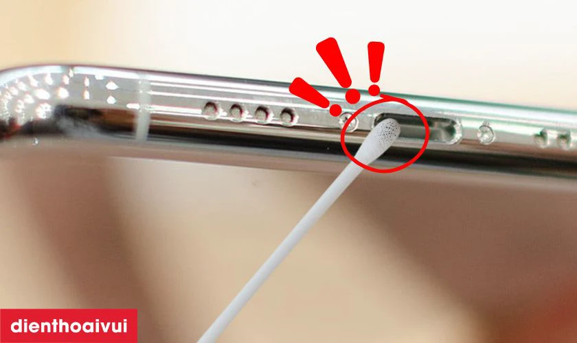 Tại sao điện thoại Oppo A57 bị hư ch&acirc;n sạc?