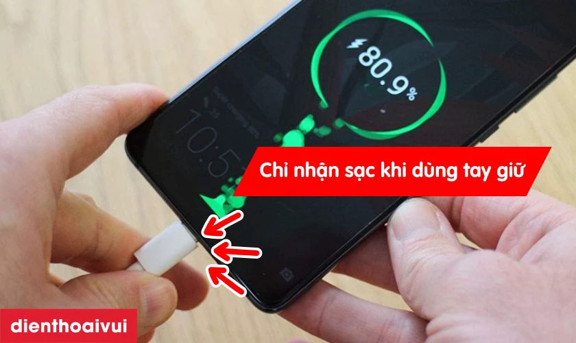 Dấu hiệu nhận biết cần thay ch&acirc;n sạc Oppo A57