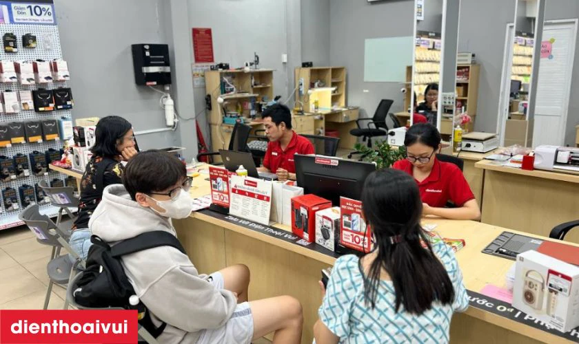 Địa chỉ thay ch&acirc;n sạc Oppo A5i ở đ&acirc;u gi&aacute; tốt, lấy liền tại TPHCM, H&agrave; Nội, Đồng Nai?