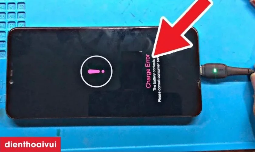 Dấu hiệu n&agrave;o bạn cần thay ch&acirc;n sạc Oppo A6 Pro?