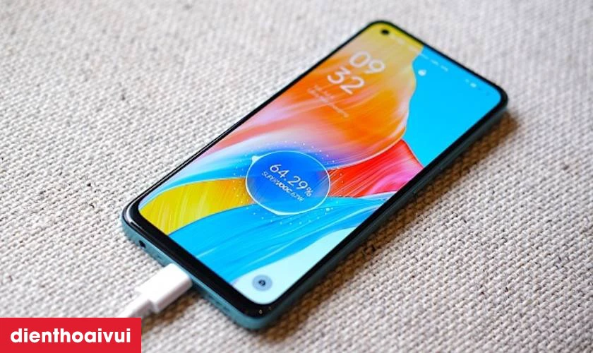 Hướng dẫn c&aacute;ch sạc điện thoại OPPO A78 4G an to&agrave;n