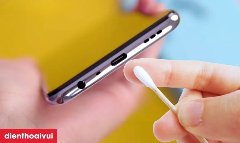 C&aacute;ch sửa ch&acirc;n sạc Oppo A95 trước khi thay mới