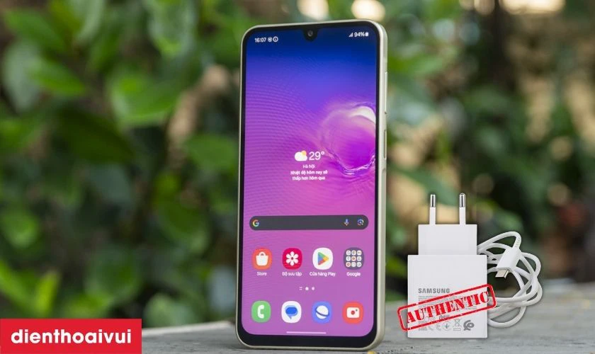 Sử dụng bộ sạc ch&iacute;nh h&atilde;ng