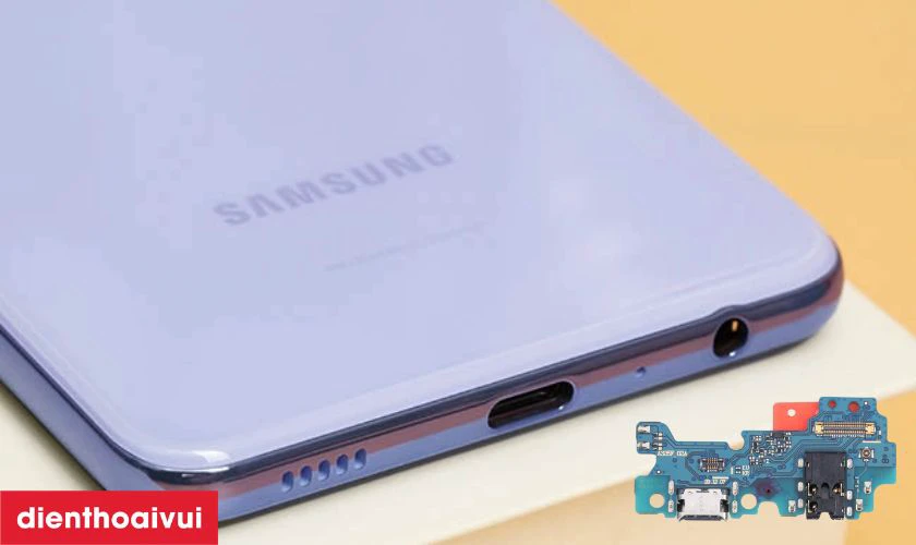 Thay chân sạc Samsung Galaxy A32 hãng Safety là gì?