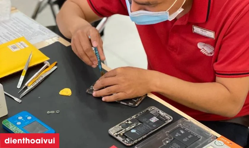 Quy trình thay chân sạc Samsung Galaxy A71 lấy liền tại Điện Thoại Vui