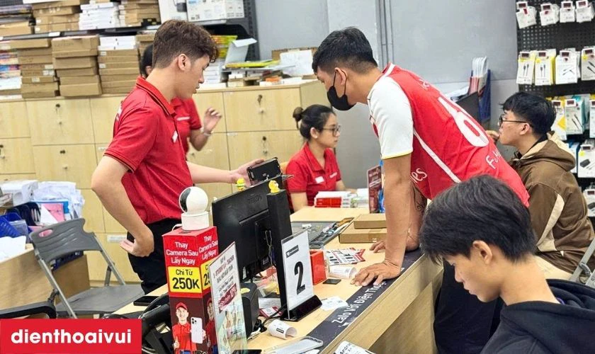 Địa chỉ thay chân sạc Samsung Galaxy A9 Pro ở đâu uy tín, giá rẻ tại TPHCM và Hà Nội