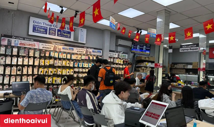 Thay ch&acirc;n sạc Xiaomi Poco M6 Pro uy t&iacute;n tại Điện Thoại Vui