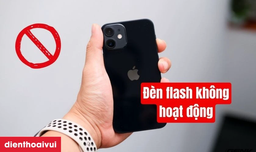 Thay đ&egrave;n flash b&oacute;c m&aacute;y iPhone 12 Mini