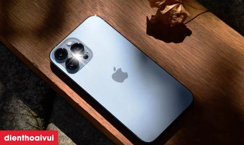 C&oacute; ảnh hưởng g&igrave; khi thay đ&egrave;n flash iPhone 13 Pro Max kh&ocirc;ng