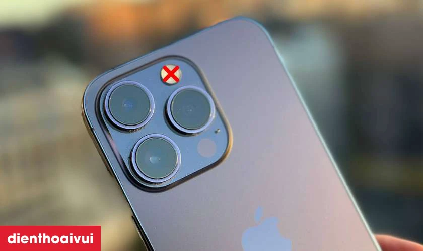 Khi n&agrave;o cần thay đ&egrave;n flash iPhone 14 Pro?