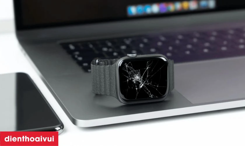 Khi nào bạn cần thay ép kính Apple Watch Series 8 hãng Feaglet?