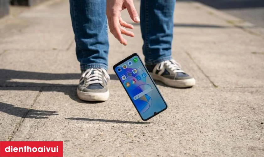 Nguyên nhân mặt kính điện thoại Honor bị hư hỏng