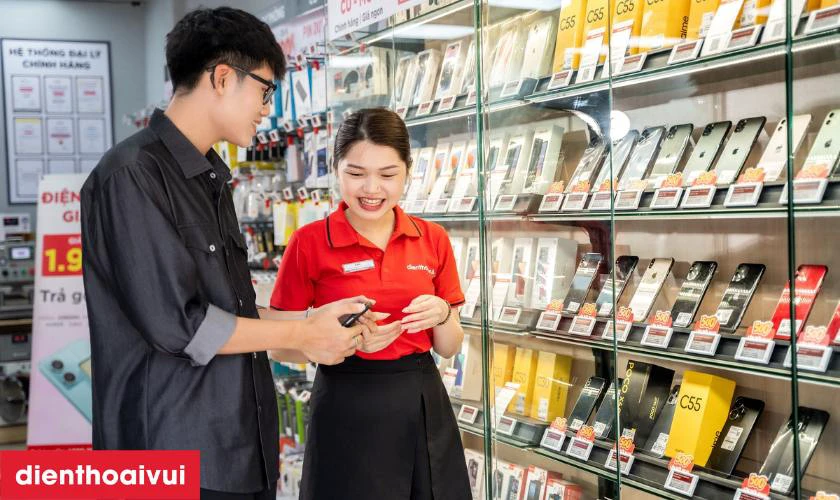 Địa chỉ thay ép kính iPhone 15 Pro chính hãng Feaglet ở đâu uy tín