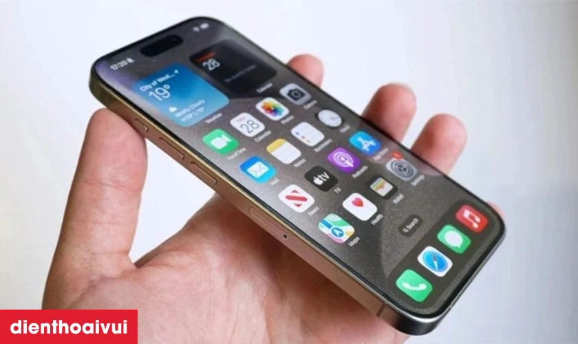 Có nên thay ép kính iPhone 16 không