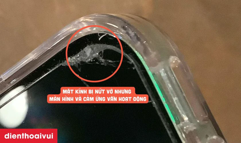 Khi n&agrave;o bạn cần thay &eacute;p k&iacute;nh iPhone Air?